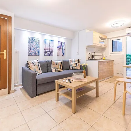 Flat With Patio Near Acropolis & Herodion Афины Экстерьер фото