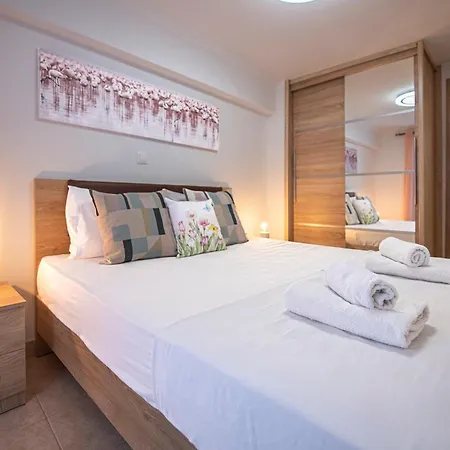 Flat With Patio Near Acropolis & Herodion Афины Экстерьер фото